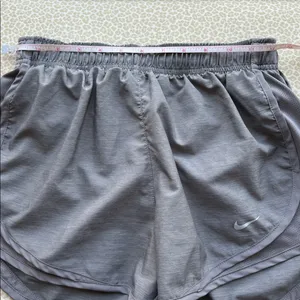 NWOT Nike DRI-FIT Women's Gray Running Gym Athletic Workout Shorts size S thumbnail 6
