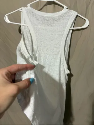 Lululemon tank top thumbnail 2