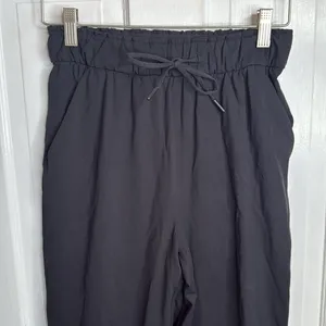 Lululemon Keep Moving Pant 7/8 High-Rise Drawstring Waist in Black W1632 Sz 4 thumbnail 7