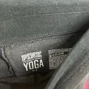 Victorias Secret PINK Yoga Leggings Charcoal Gray Pink Stripe Slim Joggers Small thumbnail 2