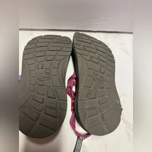 Chaco Women's Sandals‎ with Black and Pink Straps thumbnail 3