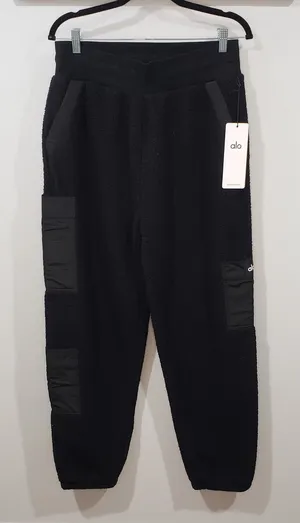 Alo Yoga MicroSherpa Solstice Sweatpants Black NWT Womens Large thumbnail 1