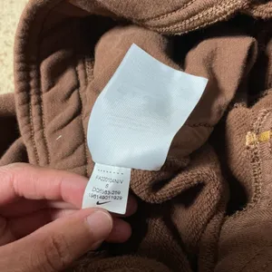 Nike Air Fleece Gold Piping Joggers Womens Small Brown Sweatpants DQ6563-259 thumbnail 4