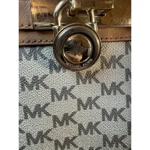 Michael Kors Signature Handbag Brown With Gold tone Lock Zippered thumbnail 5