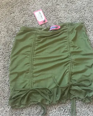 Edikted olive ruched mini skirt thumbnail 1