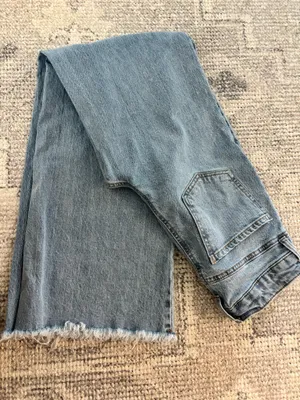BCBGeneration High Rise wide leg jeans thumbnail 2