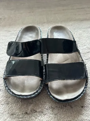 Annabella Women’s Black Patent Leather Double-Strap Slide Sandals size 6.5 thumbnail 2