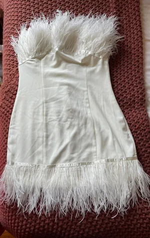 Hazel & Olive White Feather Dress thumbnail 2