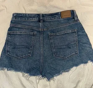 American Eagle shorts thumbnail 2