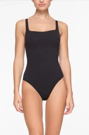Skims NAKED SCOOP BRIEF BODYSUIT Color: Onyx NWT size XL thumbnail 1