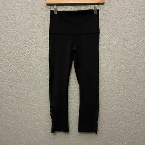 Lululemon Minimalist Crop Size 4 thumbnail 4
