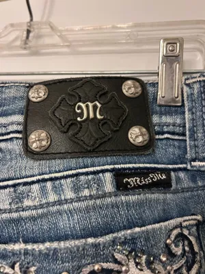Miss Me Cropped Jeans 29 thumbnail 4