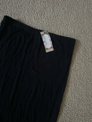 Elegant Black Boohoo Basic Maxi Skirt size 14 thumbnail 2