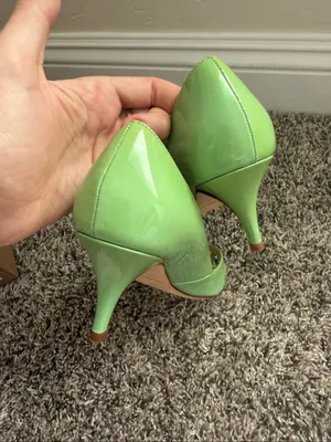 Saks Fifth Avenue Vero Cuoio Green Kitten Heels Size 8.5 shoe. thumbnail 10