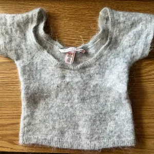 Victoria's Secret sweater crop top thumbnail 1