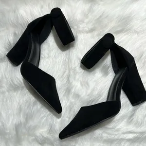 Black Suede Ankle Strap Platform Heels Size 7. B78‎ thumbnail 2