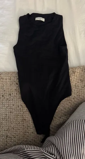 Aritzia Babaton Bodysuit Contour Tank thumbnail 1