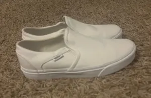 Slip-On thumbnail 1