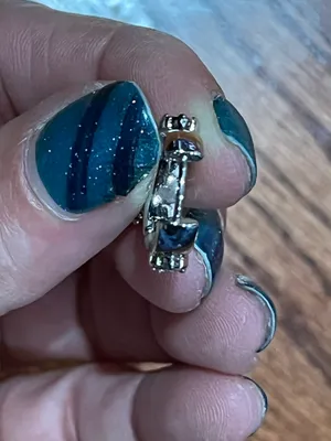 Kendra Scott Hoops thumbnail 1