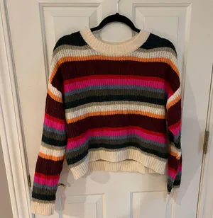 American Eagle Outfitters Sweater thumbnail 1