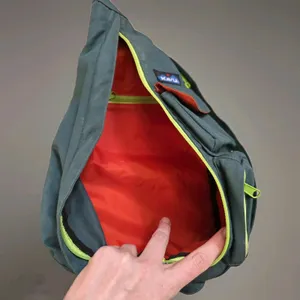 Kavu Rope Bag Canvas Strap Sling Green Crossbody Backpack Travel 4-Pocket Zip thumbnail 4