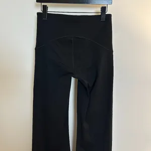 SPANX Booty Boost Flare Pants with Built-In Lift in Very Black Size Large thumbnail 8