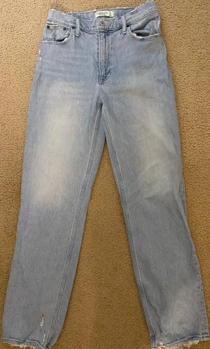 Abercrombie Jeans Ultra High-Rise 90s Straight thumbnail 1