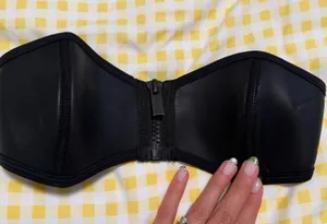 Triangl Bikini Top thumbnail 1