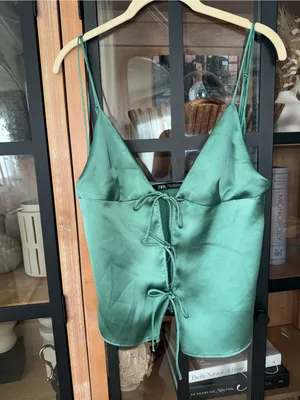 Zara tie front bows satin-finish emerald tank top vneck going out thumbnail 5