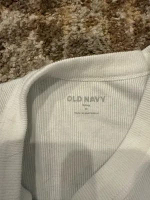 Old navy white thank thumbnail 2