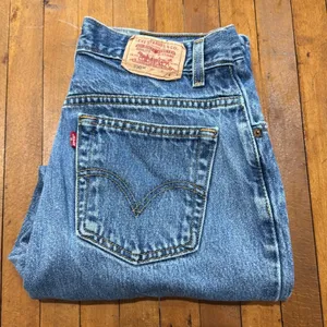Levis 550 Classic Relaxed Vintage Jeans Inseam 27 Size 10S thumbnail 2
