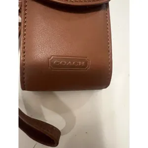 Vintage Tan Leather Coach Flip Phone Belt Carry Case Wristlet NWT thumbnail 6
