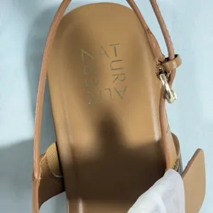 Naturalizer Size-10M Womens Taylor T-Strap Slingback Flat Sandal Tan Leather‎ thumbnail 10