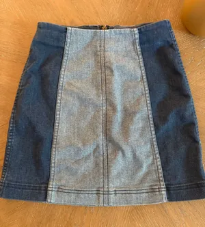 Women's Free People Denim Mini Skirt Size S Blue Two-Tone thumbnail 1