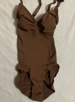 SKIMS NEW! Sculpting Bodysuit S thumbnail 3