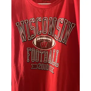 Wisconsin Badgers 2010 Football Schedule T-Shirt G-III For Her Red Womens Size M thumbnail 4