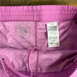ASICS Womens 2.5” Purple Running Athletic Shorts Sz Med 🍄 thumbnail 5