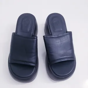 H&M Y2K Chunky Slide On Flat Sandals thumbnail 2