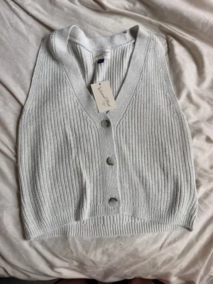 Universal Threads Sweater Vest Cream thumbnail 1