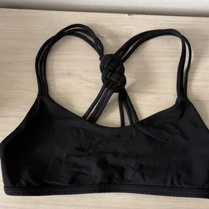 Lululemon Sports Bra thumbnail 1
