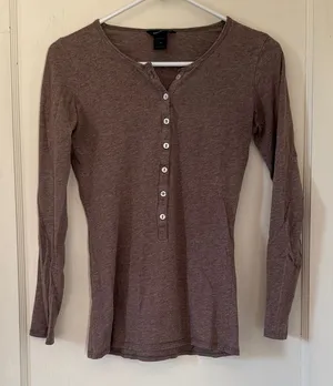 100% Cotton Moda International Mauve Brown Long Sleeve Henley thumbnail 1