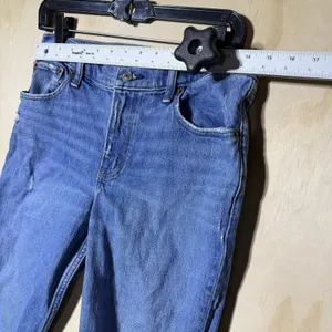Abercrombie & Fitch 90s Straight Jeans Womens 28 6R Low Rise Distressed Blue thumbnail 6