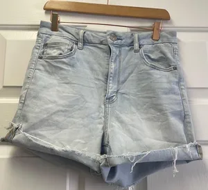 American Eagle curvy hi rise shorties thumbnail 1