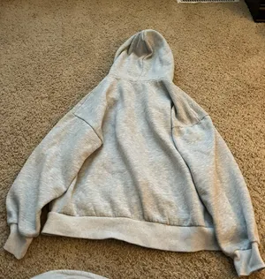 Amazon Sweatshirt thumbnail 2