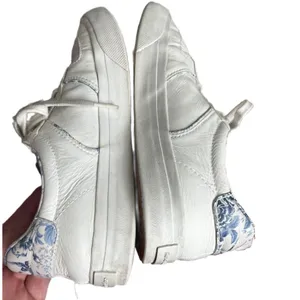 Reformation Harlow white leather blue floral sneakers size 8 thumbnail 8