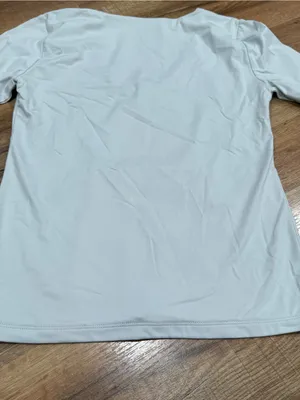 Tahari Light Gray V-Neck Short Sleeve Top thumbnail 4