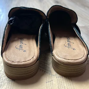Free People “At Ease” Crocodile Print Leather Loafers/Mules Size 5.5 thumbnail 12