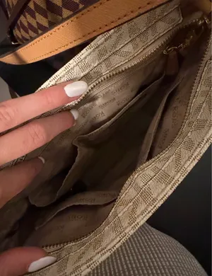 Michael Kors Purse thumbnail 2