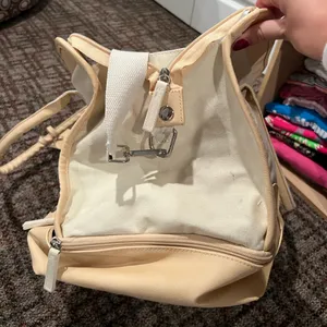 Amazon Chic Beige and Cream Tote Bag thumbnail 4