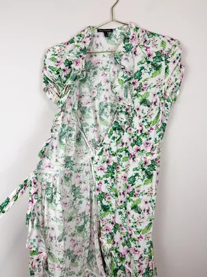 Juicy Couture Allover‎ Floral Wrap Dress Ruffle White Green Pink Size 0 thumbnail 10